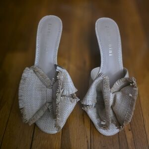 Gianni Bini Beige Woven Bow Mule Slides, Size 11 but Runs a Little Small